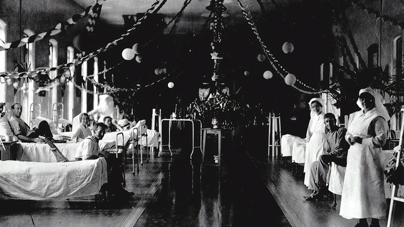Nurses on Christmas day in the 20th Century