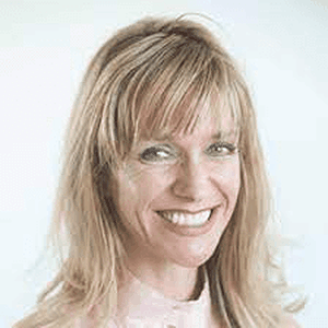 Amanda Begley photo