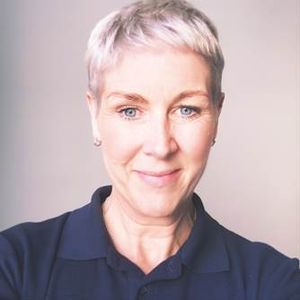 Headshot of Debs Cain