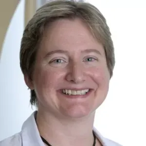 Julie Hankin Headshot