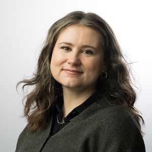 Photo of Leila Morris