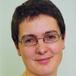 Ruth Thorlby image