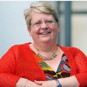 Lesley Goodburn, Professor Bee Wee CBE